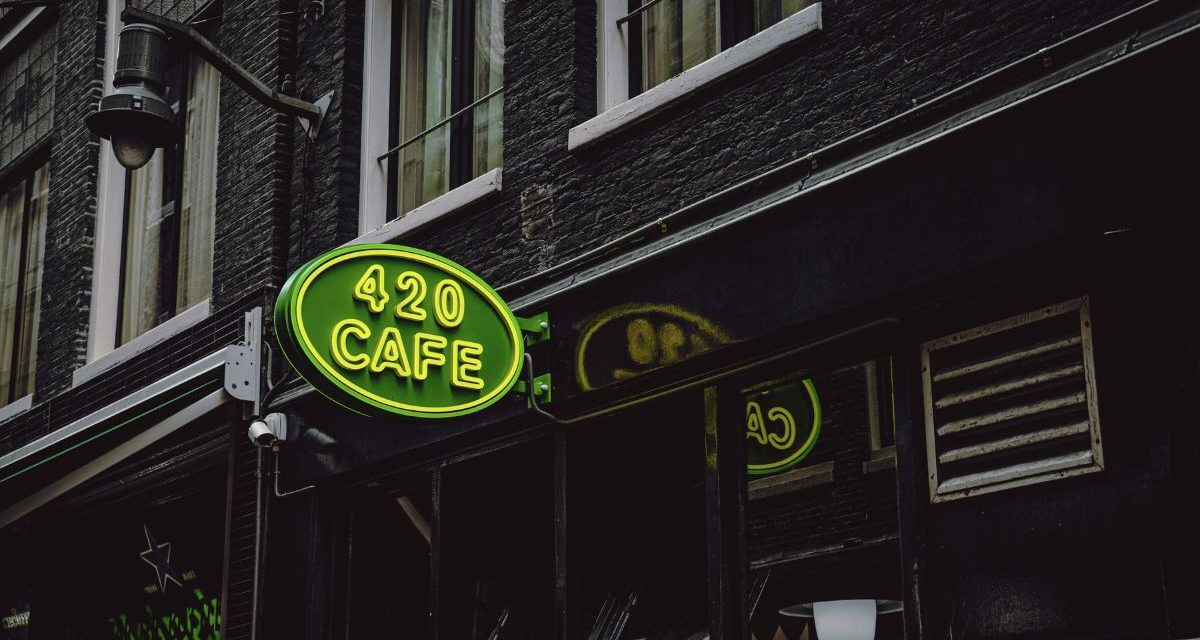 420 : la signification et son impact culturel dans le monde du cannabis