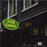 420 : la signification et son impact culturel dans le monde du cannabis