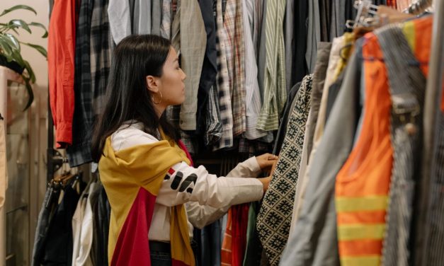 Friperies à Paris 17 : quatre boutiques sur 150 mètres